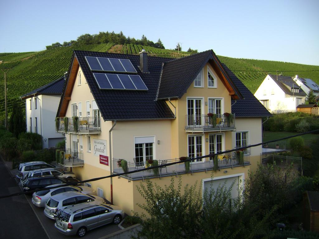 Wein- Und Gaestehaus Genetsch Lieser Εξωτερικό φωτογραφία